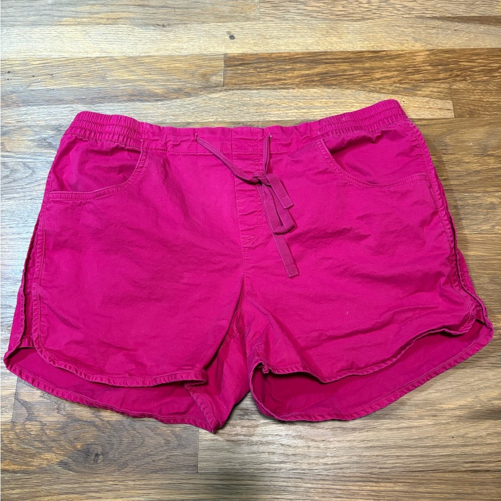 EDDIE BAUER pull on shorts